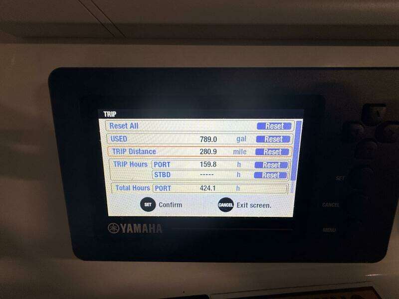 28ft NauticStar Yacht For Sale