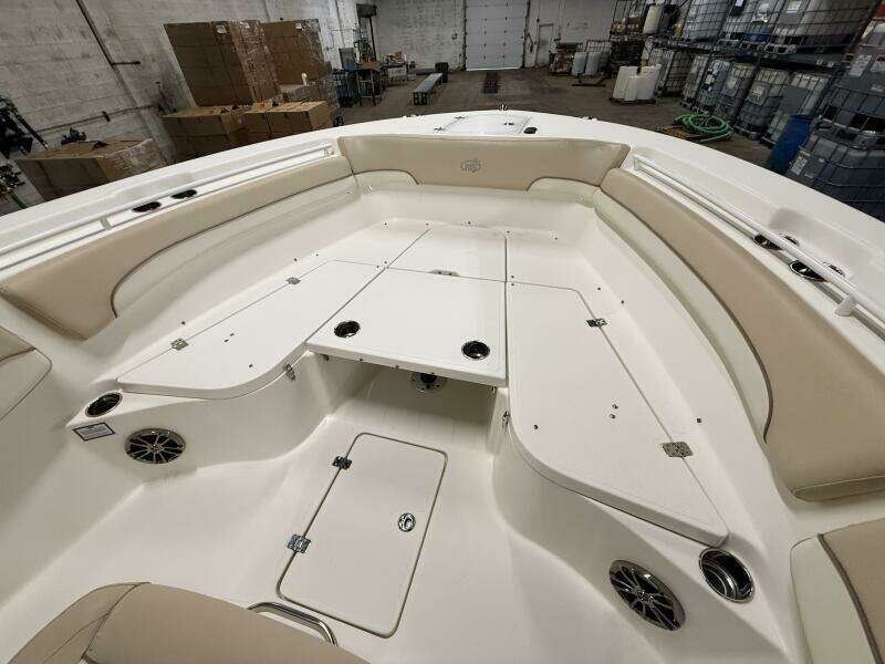 28ft NauticStar Yacht For Sale