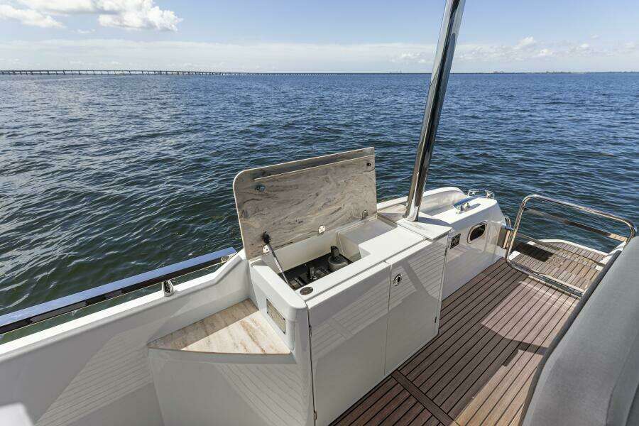 2026 Prestige F5.7 Flybridge - Aft Deck
