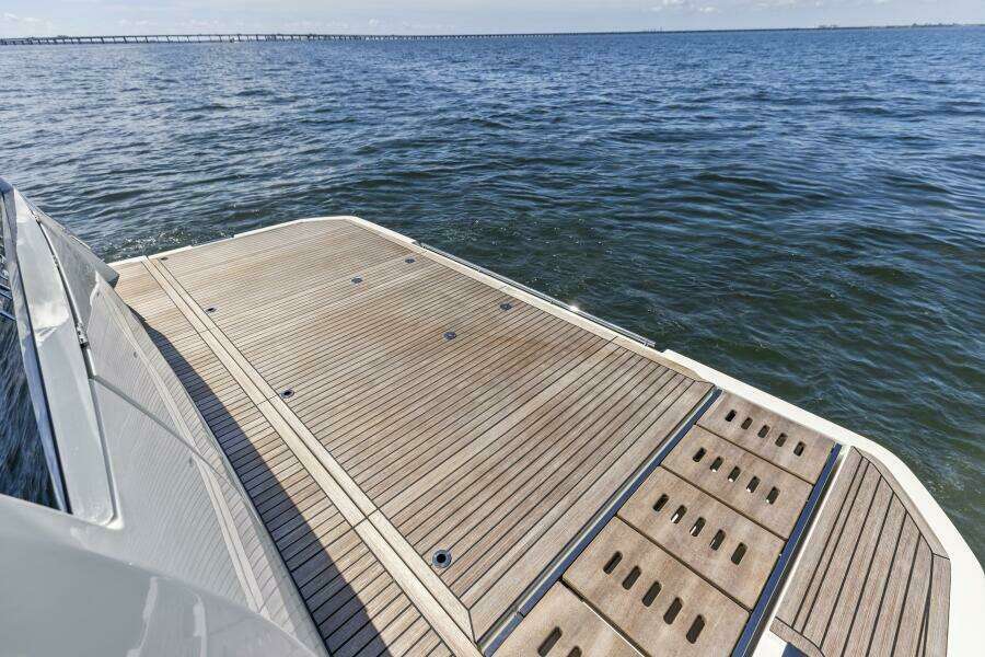 2026 Prestige F5.7 Flybridge - Hydraulic Swim Platform