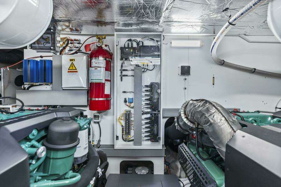 2026 Prestige F5.7 Flybridge - Engine Room 
