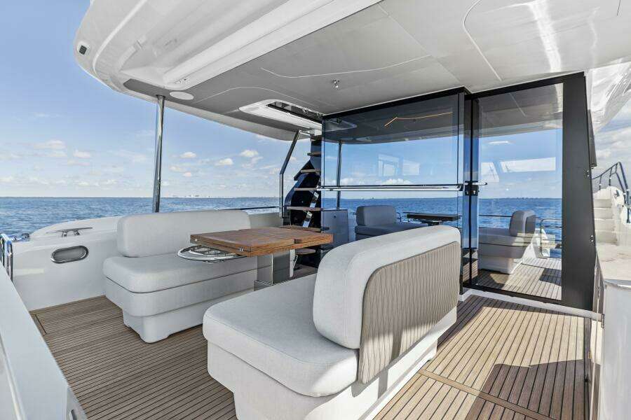 2026 Prestige F5.7 Flybridge - Aft Deck