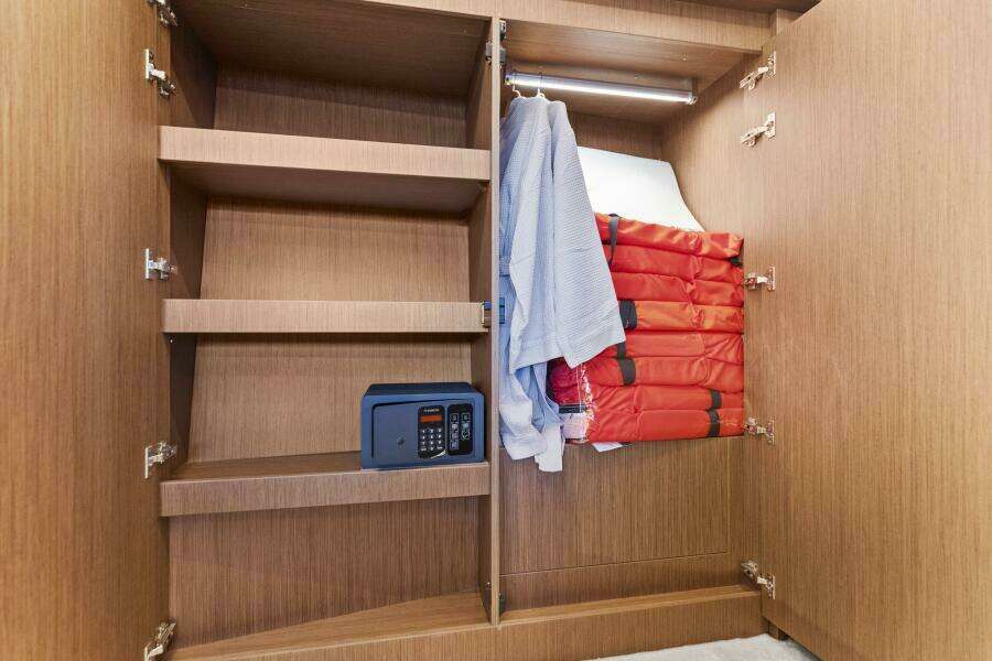 2026 Prestige F5.7 Flybridge - Master Suite Closet