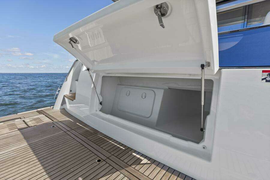 2026 Prestige F5.7 Flybridge - Aft Storage