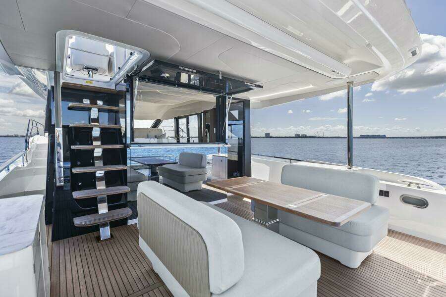 2026 Prestige F5.7 Flybridge - Aft Deck