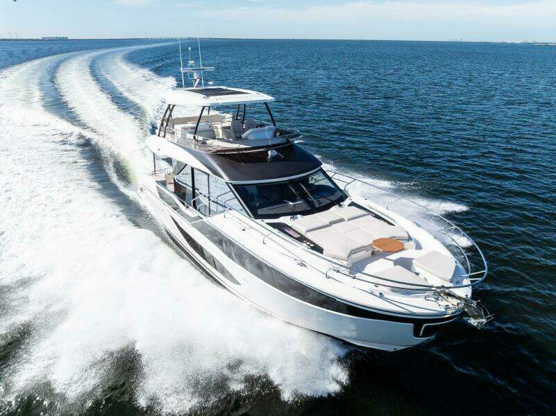 2026 Prestige F5.7 Flybridge - Bow 3/4 Starboard