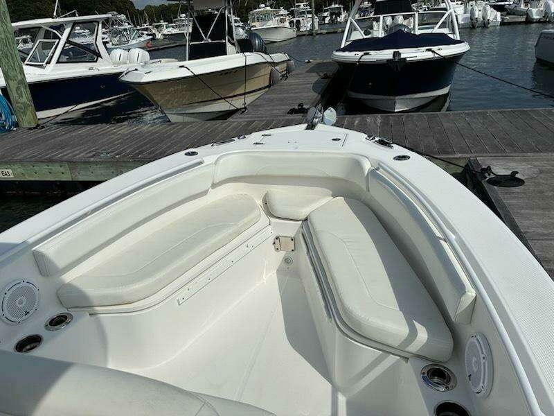Violet 23ft Edgewater Yacht For Sale