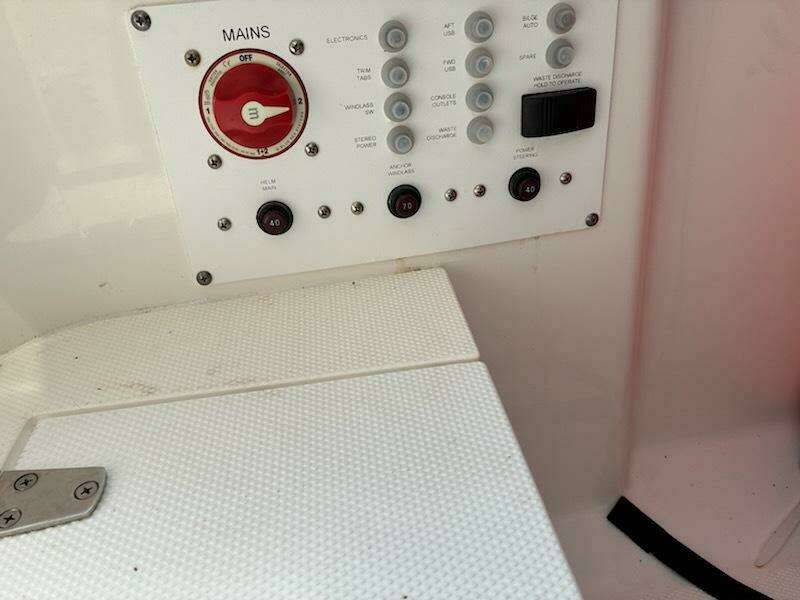 Violet 23ft Edgewater Yacht For Sale