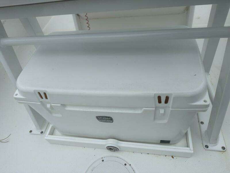 Violet 23ft Edgewater Yacht For Sale