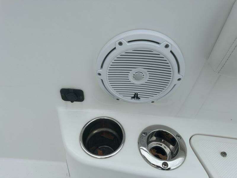 Violet 23ft Edgewater Yacht For Sale