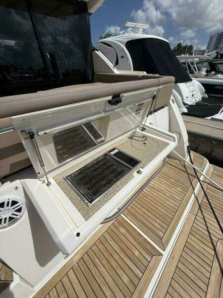 40ft Sea Ray Yacht For Sale