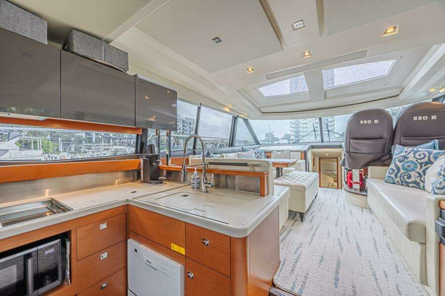 58ft Prestige Yacht For Sale