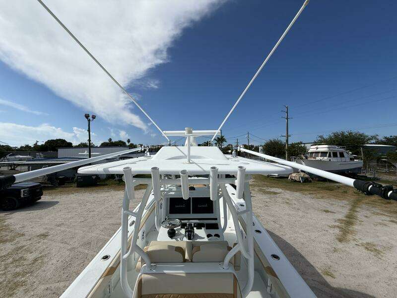 32ft Yellowfin Yacht For Sale