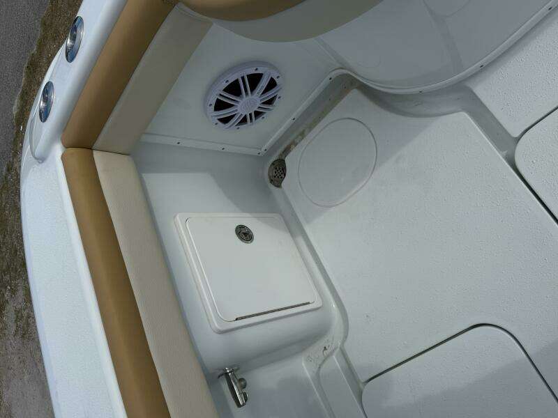 32ft Yellowfin Yacht For Sale