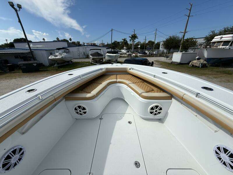 32ft Yellowfin Yacht For Sale