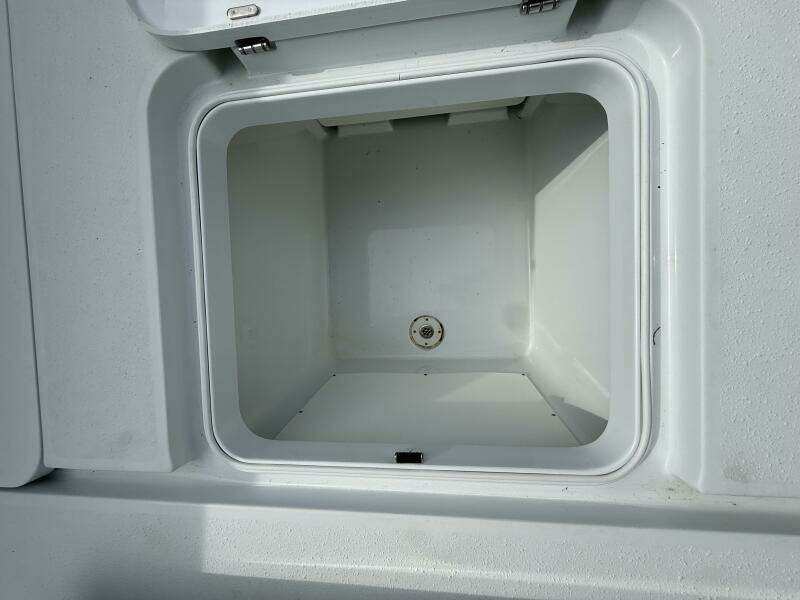 32ft Yellowfin Yacht For Sale