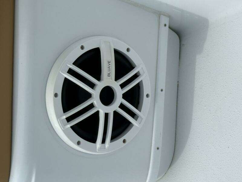 32ft Yellowfin Yacht For Sale