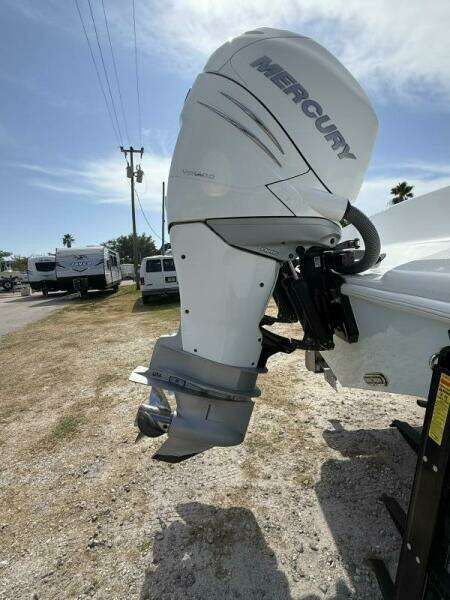 32ft Yellowfin Yacht For Sale