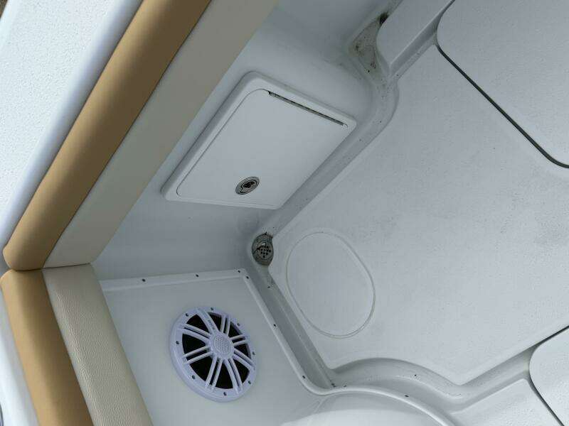 32ft Yellowfin Yacht For Sale