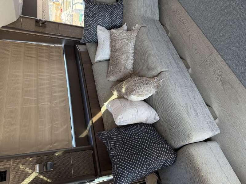 72ft Galeon Yacht For Sale