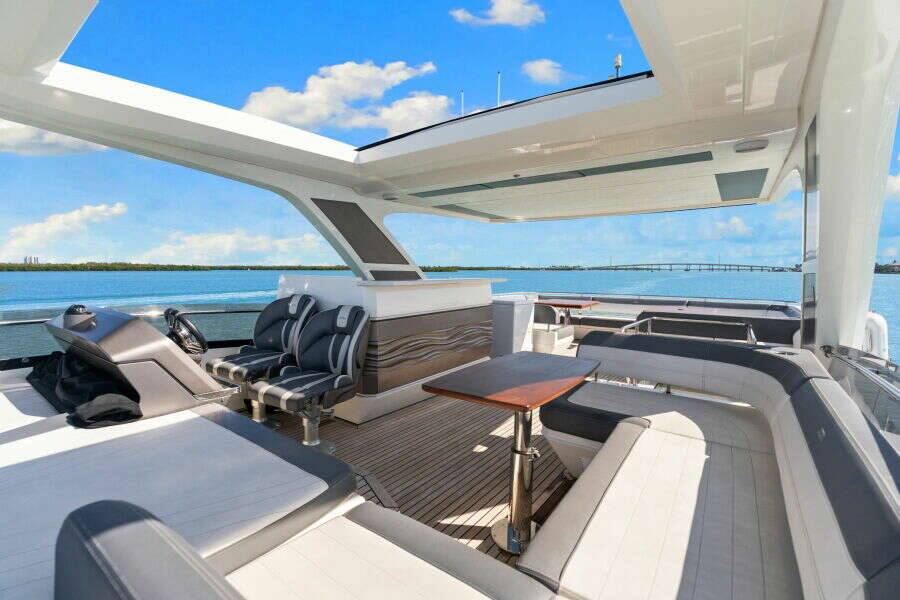 72ft Galeon Yacht For Sale