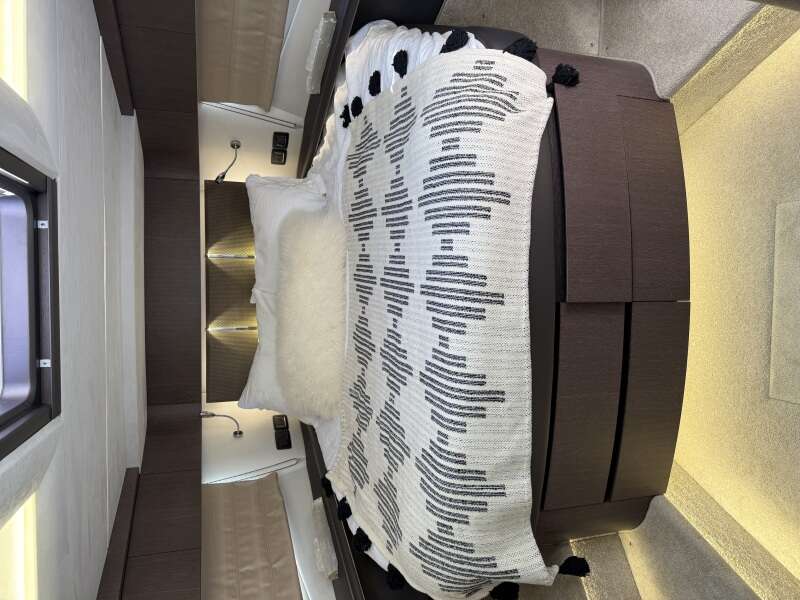 72ft Galeon Yacht For Sale