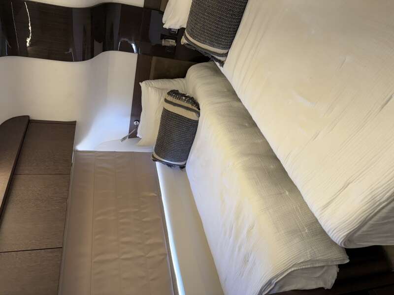 72ft Galeon Yacht For Sale