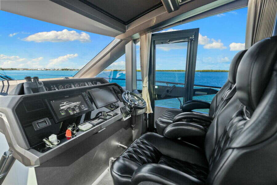 72ft Galeon Yacht For Sale