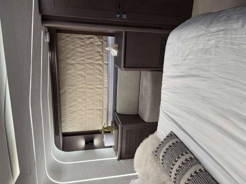 72ft Galeon Yacht For Sale