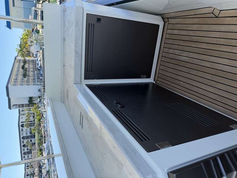 72ft Galeon Yacht For Sale