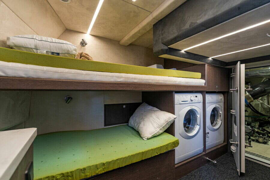 72ft Galeon Yacht For Sale