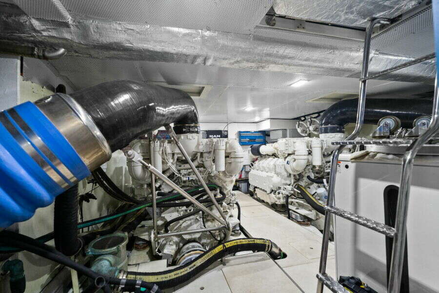 72ft Galeon Yacht For Sale