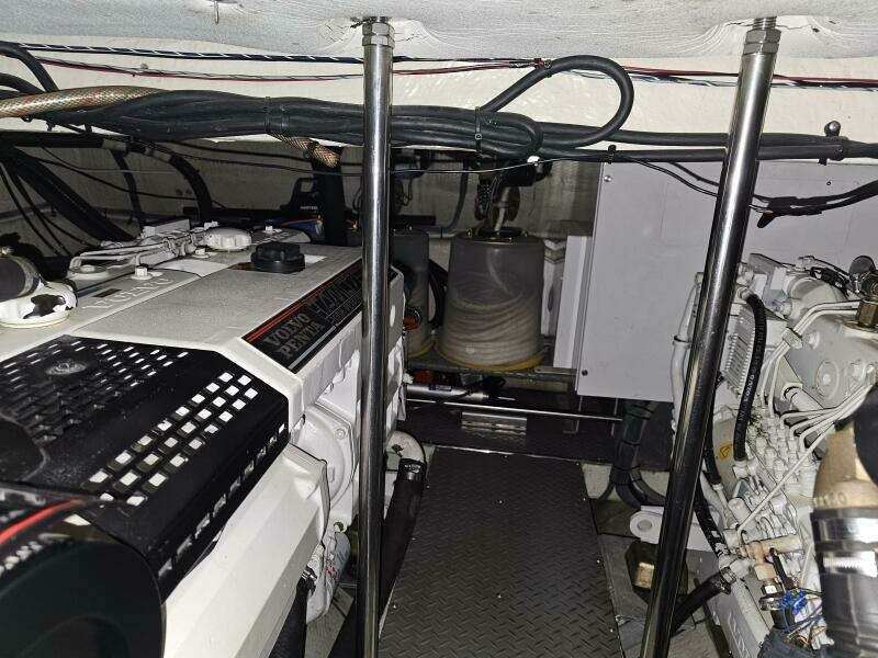 44ft Regal Yacht For Sale