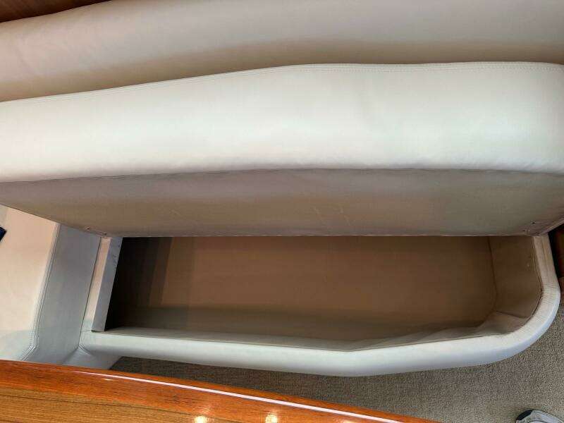 Viking 45 CAPT BAB - Salon - Salon