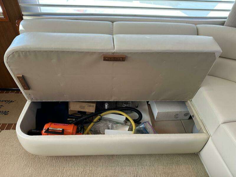 Viking 45 CAPT BAB - Salon - Salon