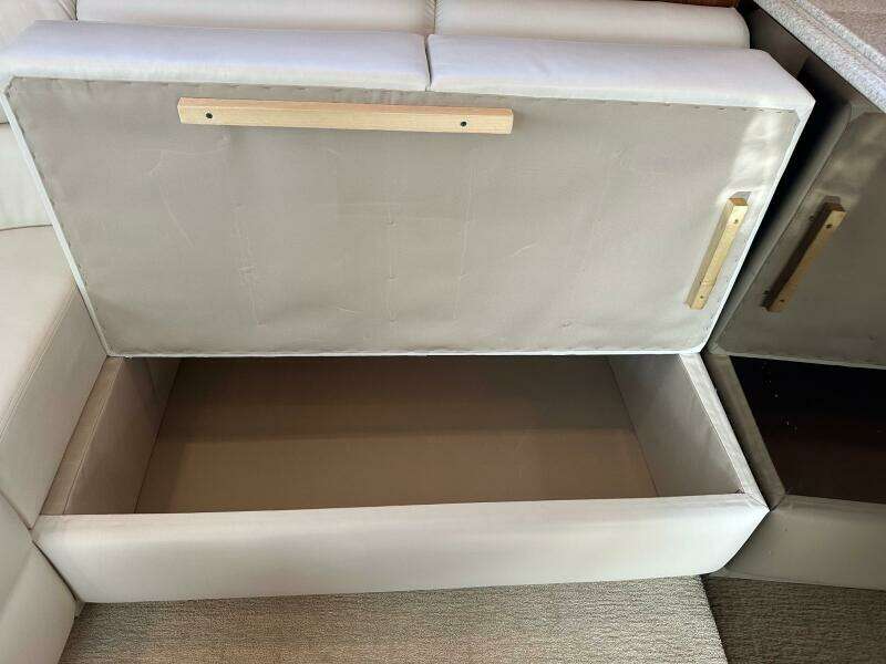 Viking 45 CAPT BAB - Salon - Salon