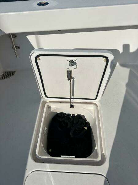 Viking 45 CAPT BAB - Cockpit