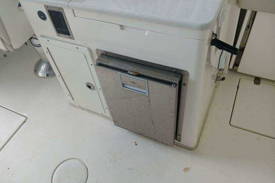 28ft Cobia Yacht For Sale