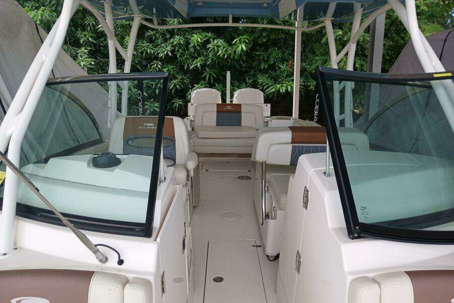 28ft Cobia Yacht For Sale