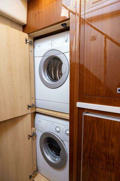 JOB SITE 60ft Sea Ray Yacht For Sale