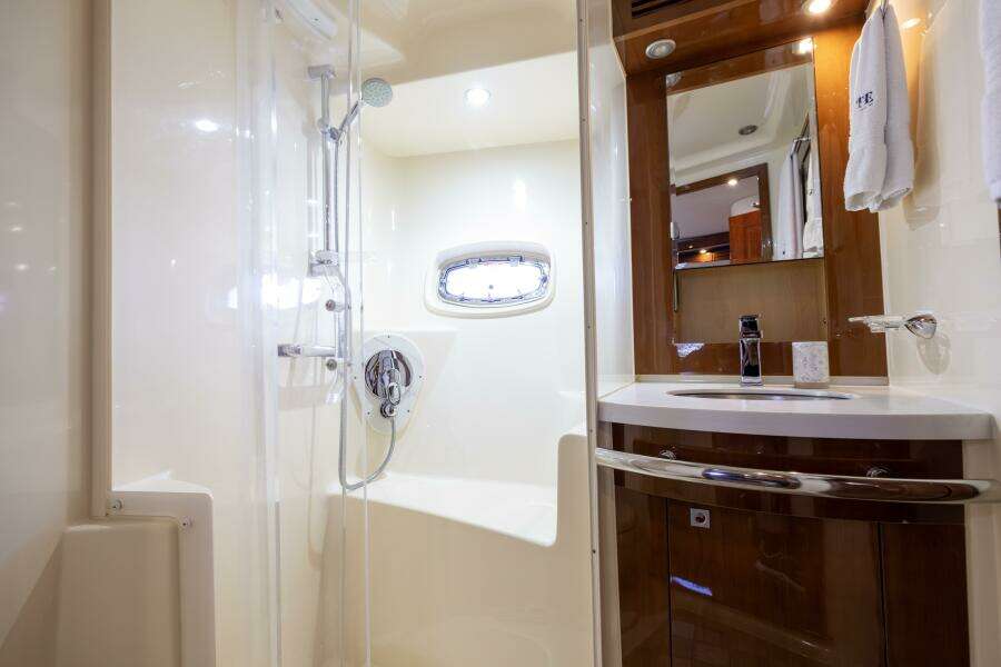 JOB SITE 60ft Sea Ray Yacht For Sale