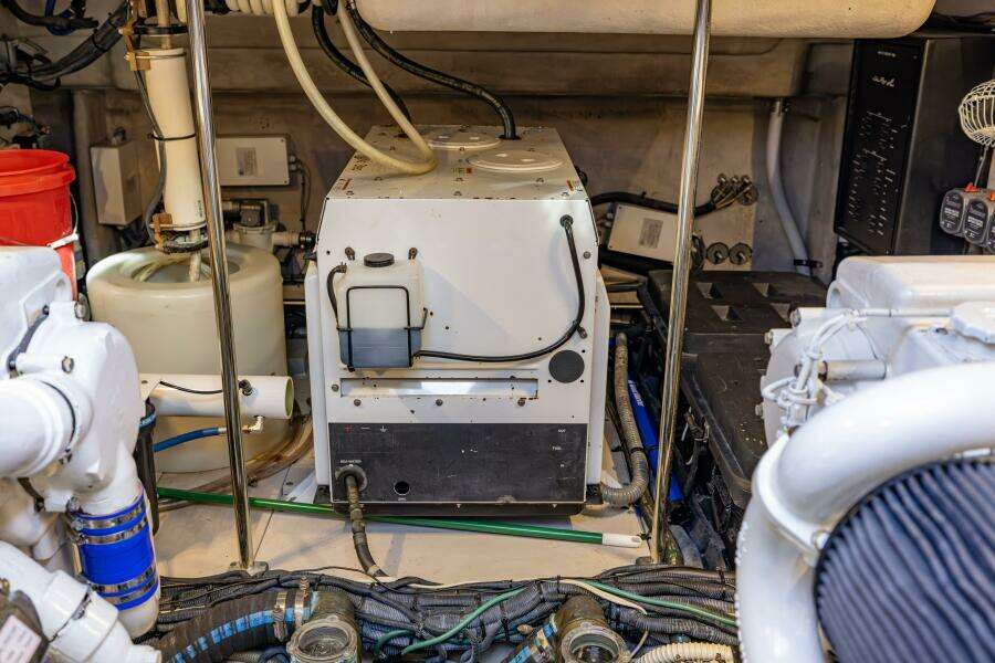 JOB SITE 60ft Sea Ray Yacht For Sale