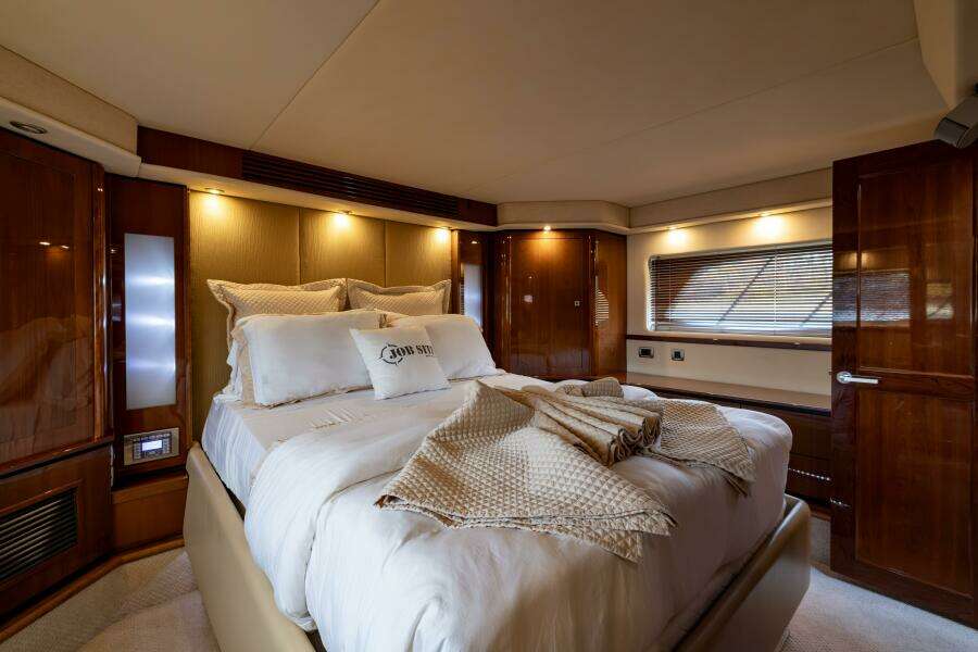 JOB SITE 60ft Sea Ray Yacht For Sale