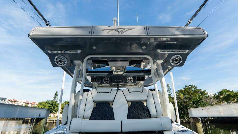 380 CC Adventure 38ft Tidewater Yacht For Sale