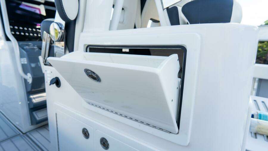 380 CC Adventure 38ft Tidewater Yacht For Sale