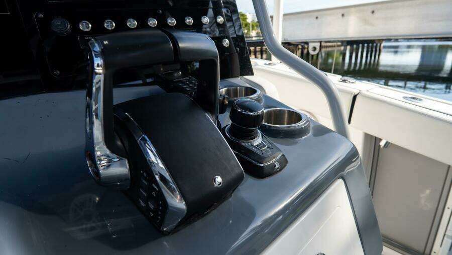 380 CC Adventure 38ft Tidewater Yacht For Sale