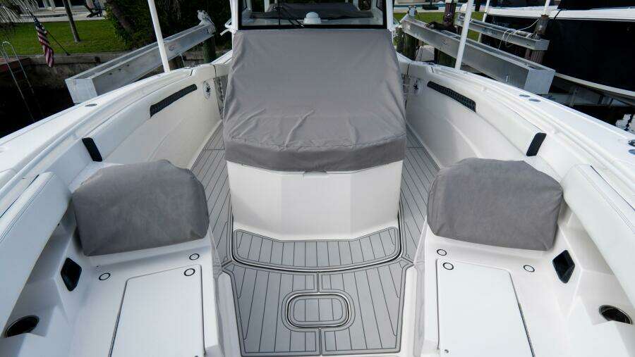 380 CC Adventure 38ft Tidewater Yacht For Sale