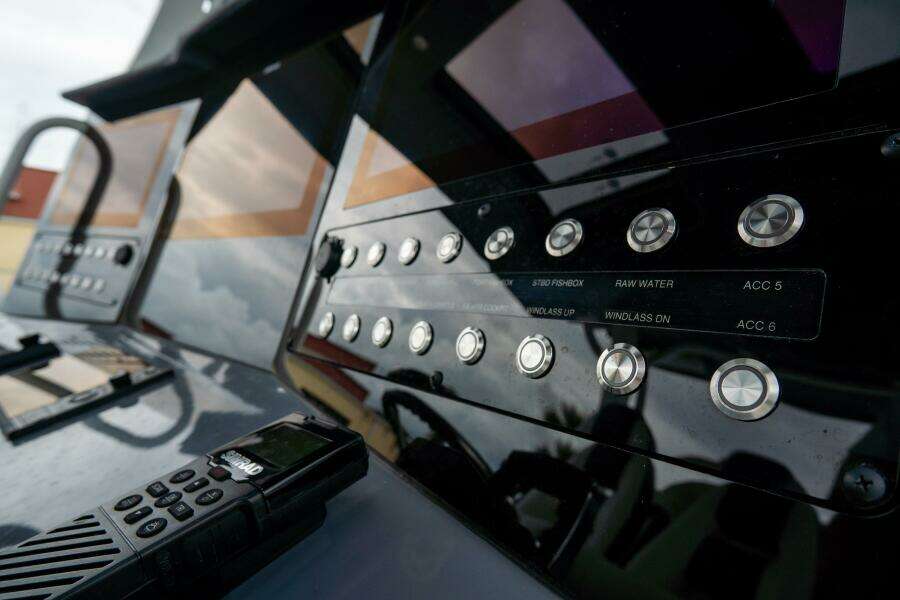 380 CC Adventure 38ft Tidewater Yacht For Sale