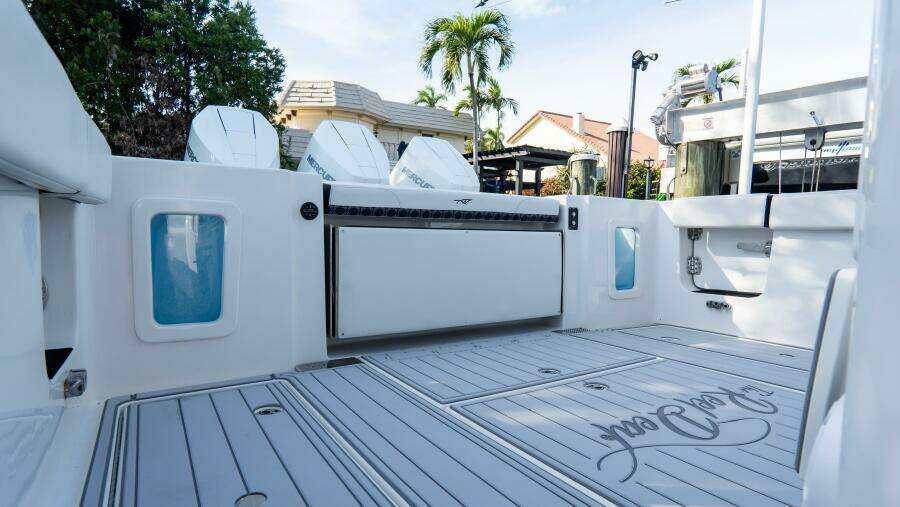 380 CC Adventure 38ft Tidewater Yacht For Sale