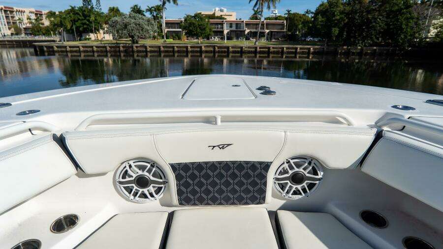 380 CC Adventure 38ft Tidewater Yacht For Sale